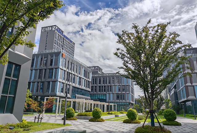 东丽工业地产投资新蓝海——新能源产业园区崛起